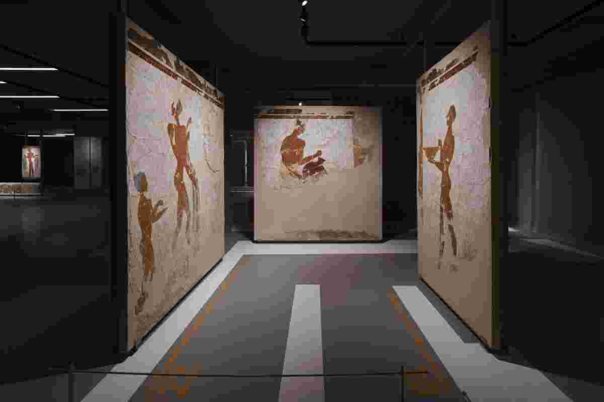 Museum-of-prehistoric-Thira_-Antonis-Eleftherakis-3.jpg